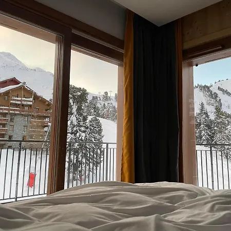 Bear Lodge